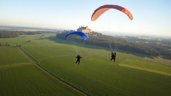 Top endroits pour faire du saut en parachute près de Lille